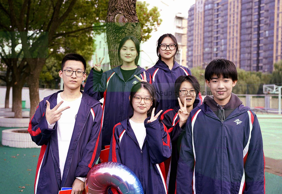 深色战术板上的抽象阵型线条与节点